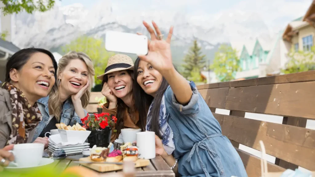 Recover deleted photos and relive your memories.